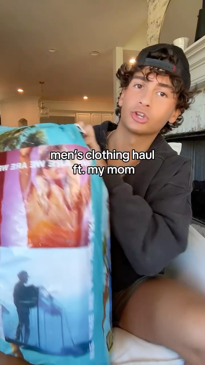 Instagram post by @cartboy_ for City Beach. Caption reads: clothing haul + mom 🛍️🩳@citybeachaustralia....