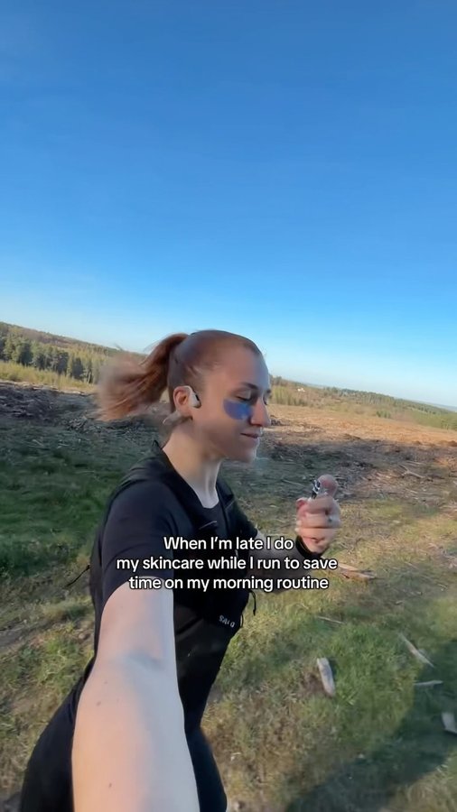 Instagram post by @chloeandcosmetics for Dr.pawpaw. Caption reads: This morning routine is the best way to wake....