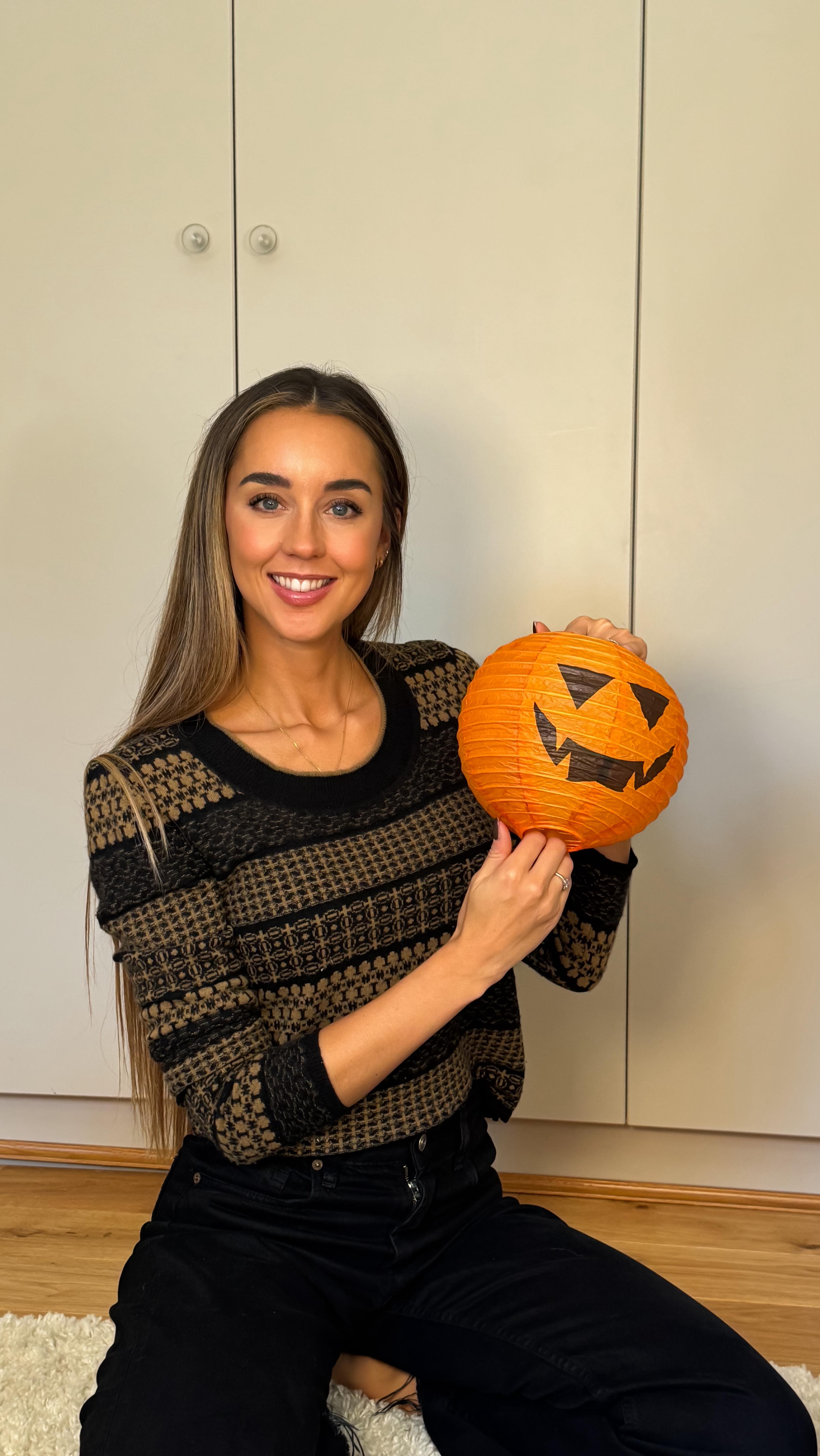 Instagram post by @dr_emily_official for Baker Ross. Caption reads: Halloween doesn’t have to mean sugar chaos....