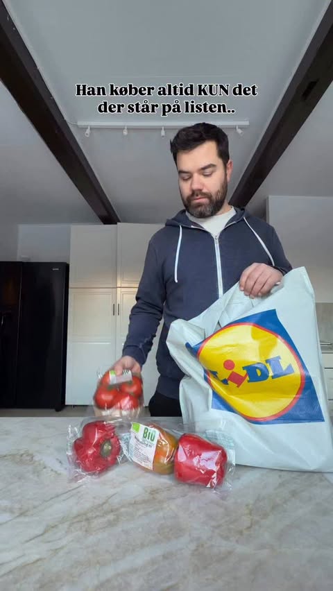 Instagram post by @ninaclaires for Lidl Danmark. Caption reads: annonce @lidldanmark Lidl har lyttet! (Okay, [...].