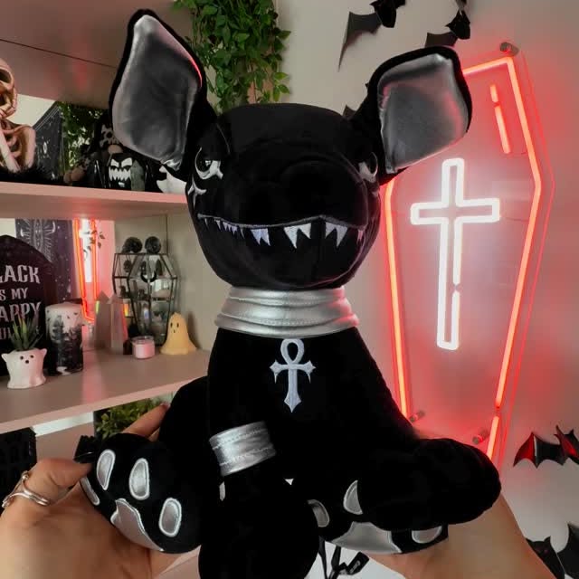 Instagram post by an influencer for KILLSTAR. Caption reads: [...] #outfitstyling #killstar #gifted #kreeptures....