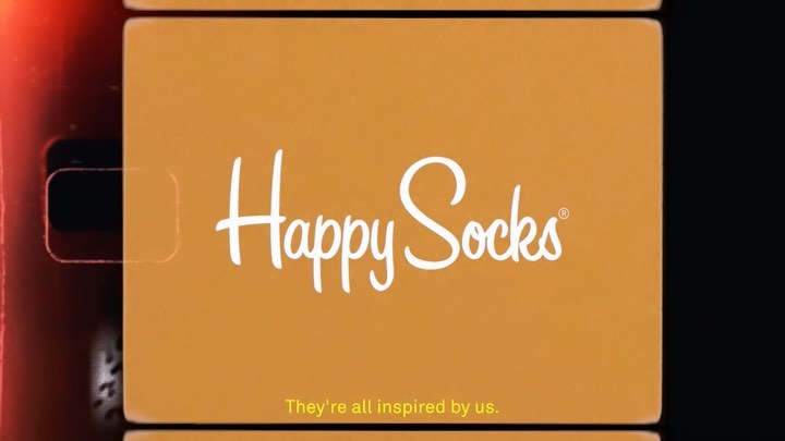 Instagram post by @beautieimah for Happy Socks. Caption reads: [...] you again sis!🫂🫶🏾❤️
•
•
Brand:....