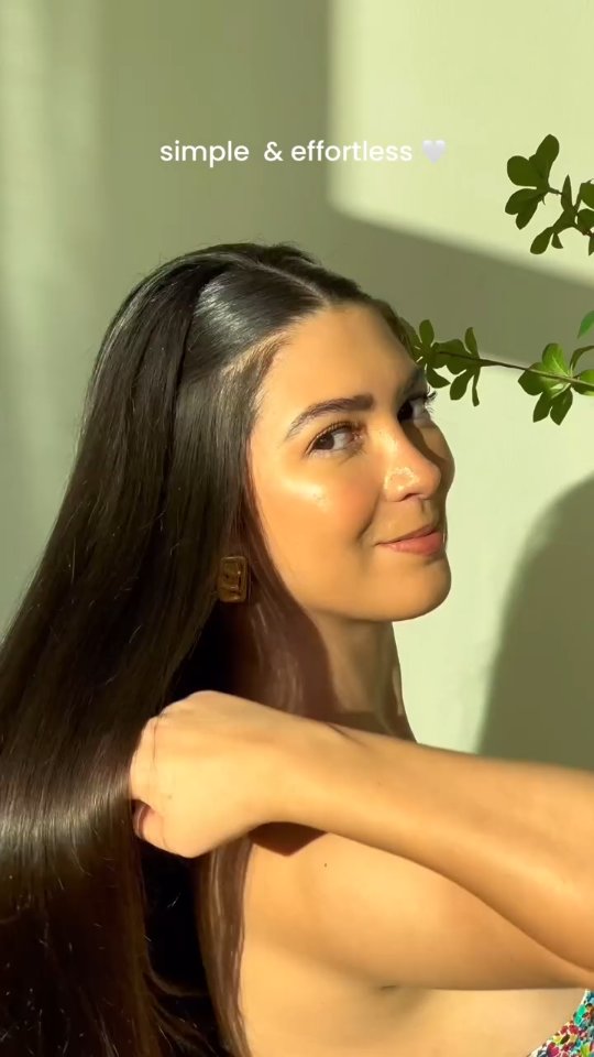 Instagram post by @the_magic_touch_27 for WeddingPlz.com. Caption reads: This hairstyle is awesome💟💟❤️ 
😍dm for paid....