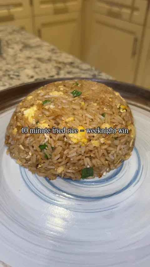 Instagram post by @dani_inthekitchen for Success Rice. Caption reads: [...] just makes cooking feel effortless.....