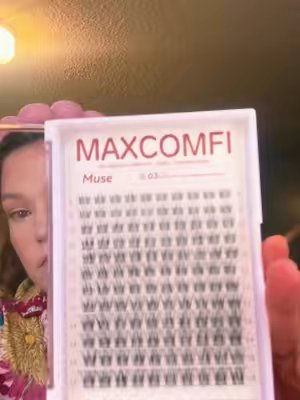 TikTok post by @wislarka3 for MaxComfi Lashes. Caption reads: @MaxComfi Lashes #lashclusters #lashes #fy [...].