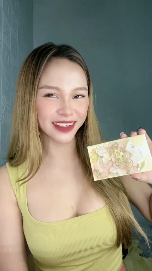 Instagram post by @kcsitchon for Ellana Cosmetics Official. Caption reads: Game changer!!! @ellanaminerals #ellanacosmetics....