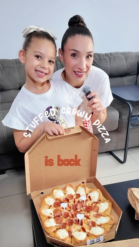Instagram post by @roxanavictoros for Pizza Hut. Caption reads: H Stuffed Crown Pizza της @pizzahutcyprus....