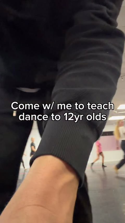 Instagram post by @creator___ for Bloom Nutrition. Caption reads: The convos I have with the students 🤣👌🏽 #dance....