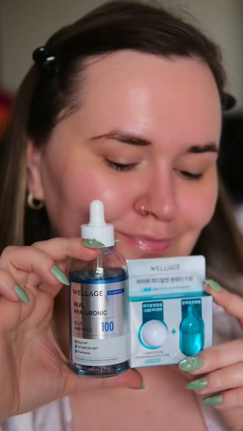 Instagram post by an influencer for WELLAGE USA. Caption reads: Your skin isn’t dry… it’s just not marinated 💙....