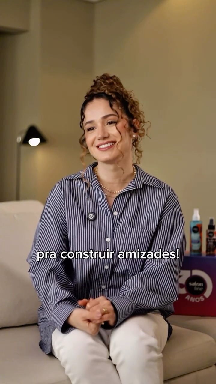 Instagram post by @farkile for Salon Line. Caption reads: Já são 16 anos criando conteúdo na internet… quem....