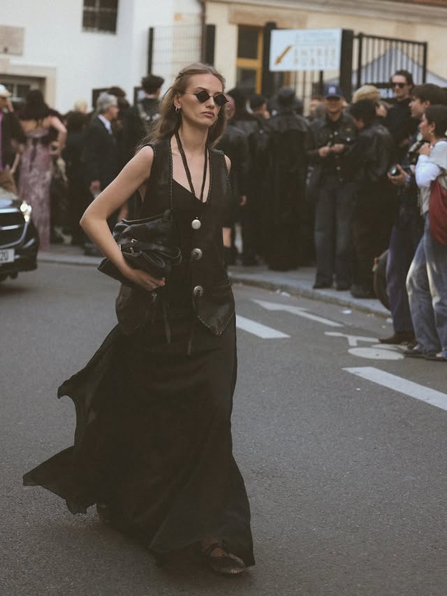 Instagram post by @sylwia_butor for Schwarzkopf International. Caption reads: @anndemeulemeester_official PFW hair by....