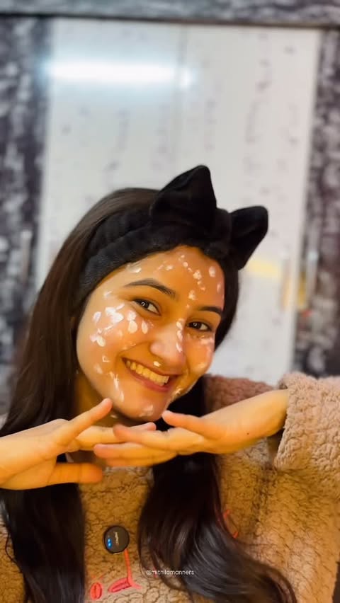 Instagram post by @mithilamanners for Nature’s Essence. Caption reads: [...] facial kit 🌸Comment for link🌸....