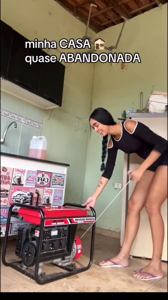 Instagram post by @salvadego.leeh for Mercado Livre. Caption reads: Agora a reforma vai ter muita luz kk 💕 gostaram?....