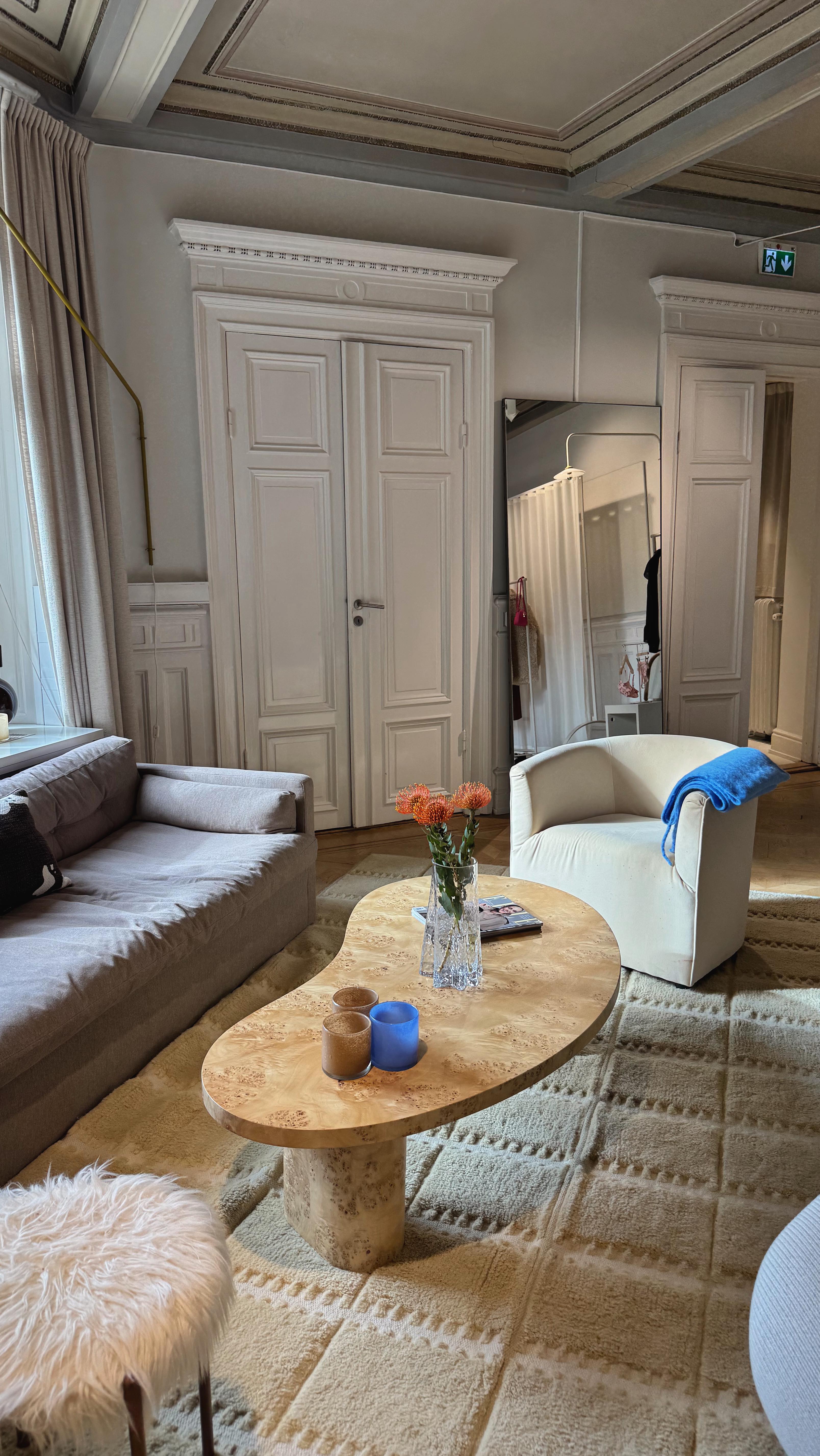 Instagram post by @tatjana_bosanac for Lindex. Caption reads: Šta zaposleni u @lindexsrbija nose, part 2....