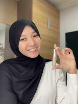 TikTok post by @jenachwan19 for Nurilab.id. Caption reads: [...] soalnya keringnya cepet kali, lov....