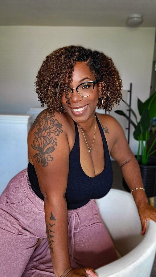 Instagram post by @pepperpotts1984 for Black Radiance Beauty. Caption reads: The perfect natural makeup look using one puff....