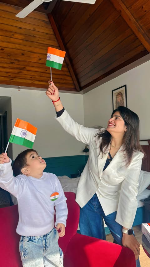 Instagram post by @hello_ps8 for Himalaya Babycare. Caption reads: #ad Celebrate Republic Day with care that’s truly....