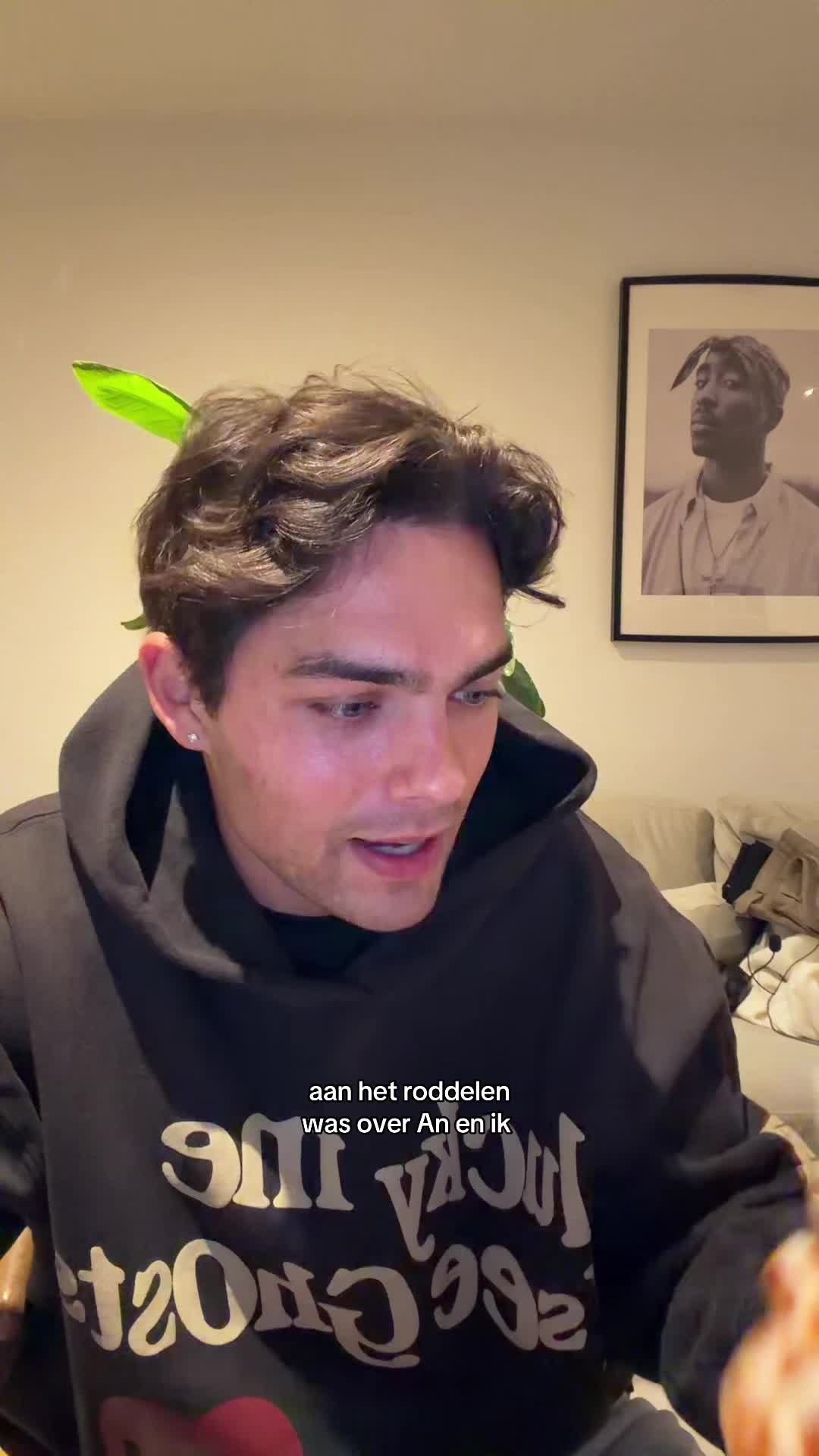 TikTok post by @thijsboermans for Lipton Ice Tea Switzerland. Caption reads: Sparkling confessions met je vertrouwde....