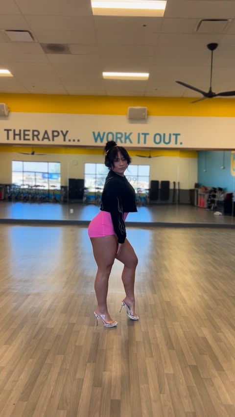 Instagram post by @growwithdominique for The Shoe Fairy. Caption reads: I no longer practice posing with a mirror 🪞🫡
I....