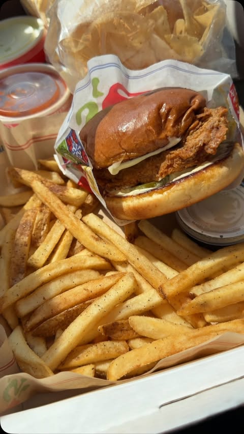 Instagram post by @zach.eatss for Chili's Grill & Bar. Caption reads: Trying @chilis Big Crispy 3 for me, where you get....