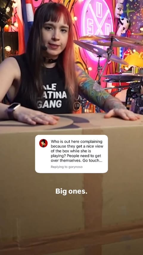 Instagram post by @sunfyretv for Elgato. Caption reads: @elgato has a super comfortable gaming chair 🫶....