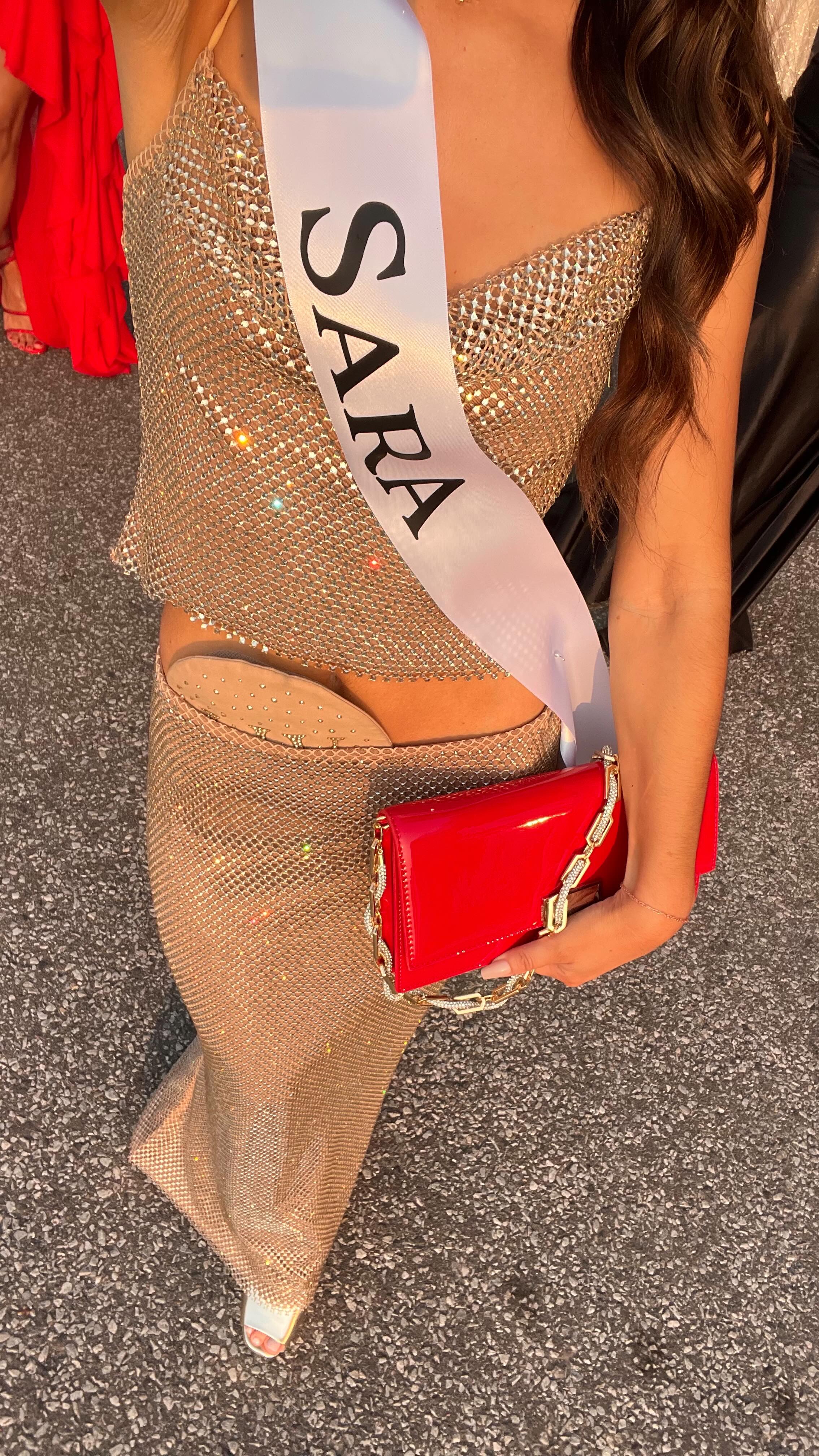 Instagram post by @saralevs for Steve Madden. Caption reads: [...] Sponsor @sanavie.inc Heels & Purse....