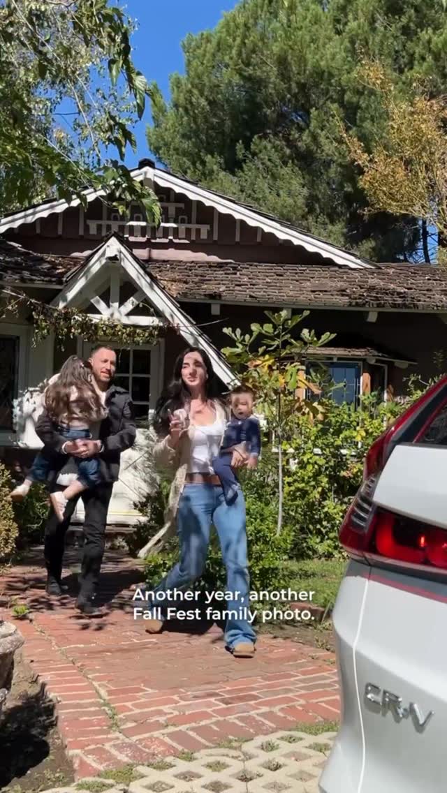 Instagram post by @isabelkouz for Honda. Caption reads: Our annual family photo at our favorite fall....