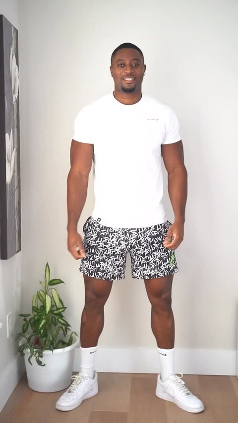 Instagram post by @vassia_fit for Jed North. Caption reads: Get ready with me for my chest & triceps workout....