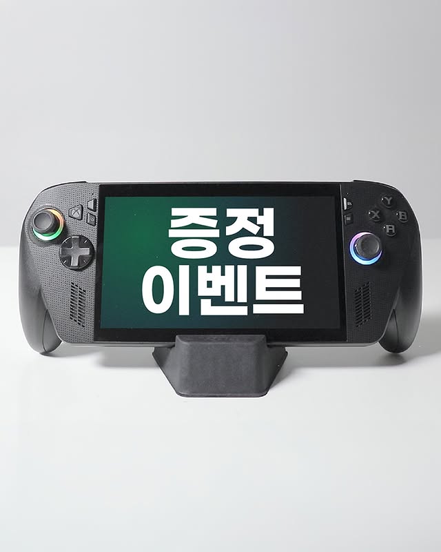 Instagram post by @asusrog.kr for Xbox. Caption reads: [ROG Xbox Ally X 증정 이벤트] 모두 주목하세요! Xbox Korea에서....