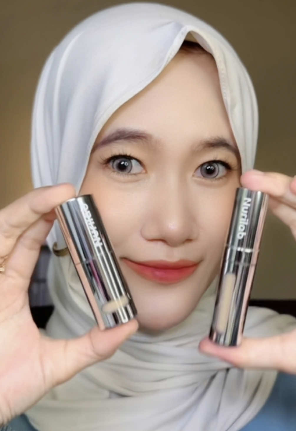 TikTok post by @sintanck for Nurilab.id. Caption reads: [...] atasin kulit yg acne prone skin💕....