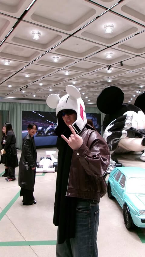 Instagram post by @shoma8108 for GENTLE MONSTER. Caption reads: GENTLEMONSTER 「Disney × F1®」🇰🇷 @gentlemonster....
