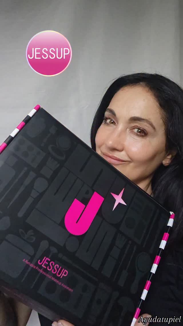 Instagram post by @ayudatupiel for Jessupbeauty. Caption reads: ¡𝐇𝐨𝐥𝐚 𝐩𝐫𝐞𝐜𝐢𝐨𝐬𝐮𝐫☺️𝐬!

Nos encanta....