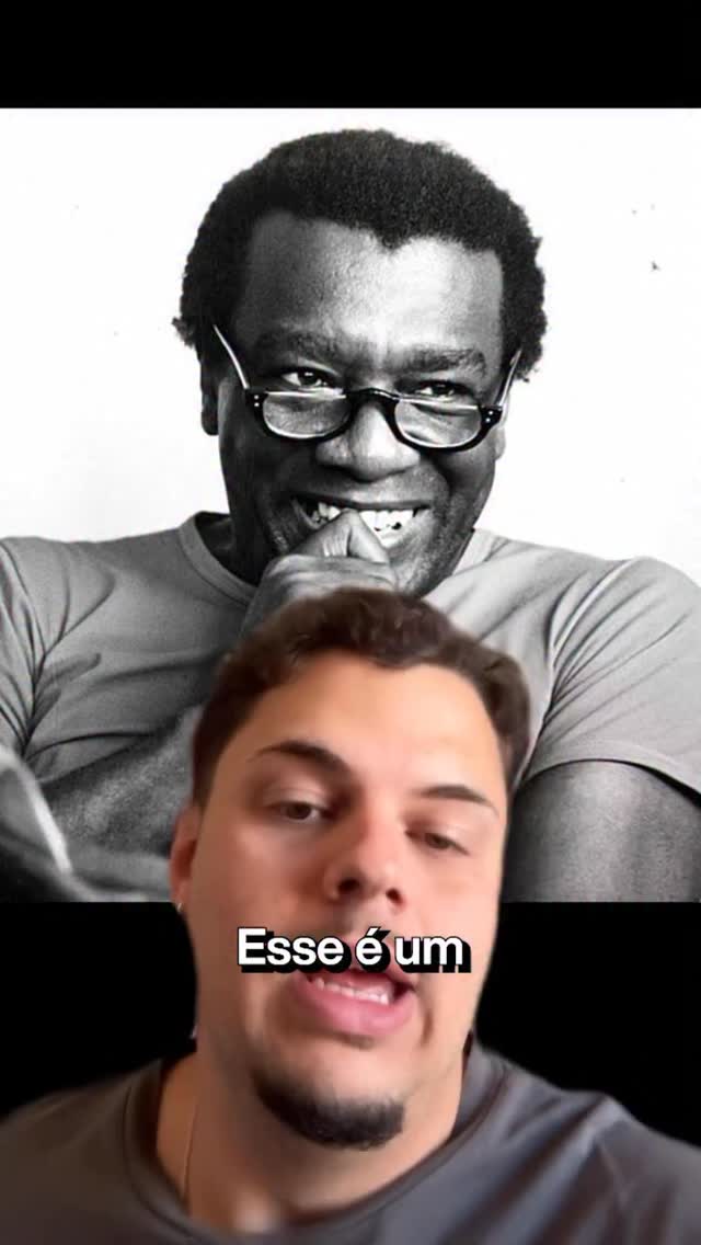 Instagram post by @tinocandotv for UNINASSAU. Caption reads: [...] #historia #brasil #uninassau #publi.