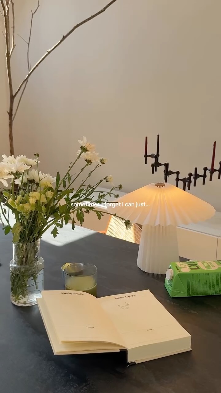 Instagram post by @girlisthissilk for Oatly. Caption reads: let @oatly make the matcha for me 🤍🍵 |....