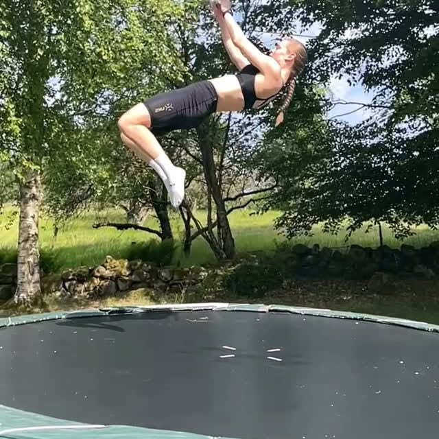 Instagram post by @jhedbys for 2XU. Caption reads: This is where you’ll find me after my summer....