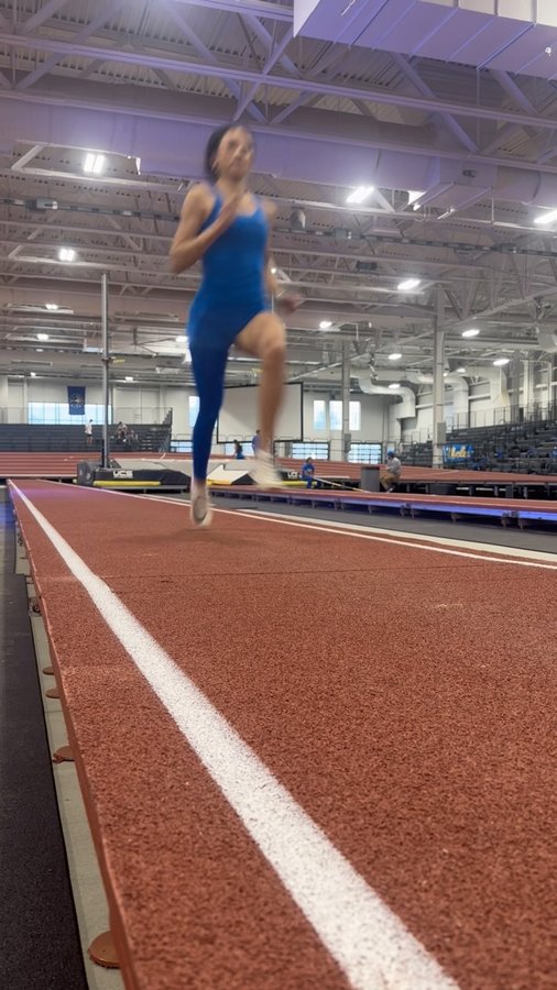 Instagram post by @sophia_hartwell for Trident Gum. Caption reads: @tridentgum is a TOTAL game changer 🫣 Shop now at....