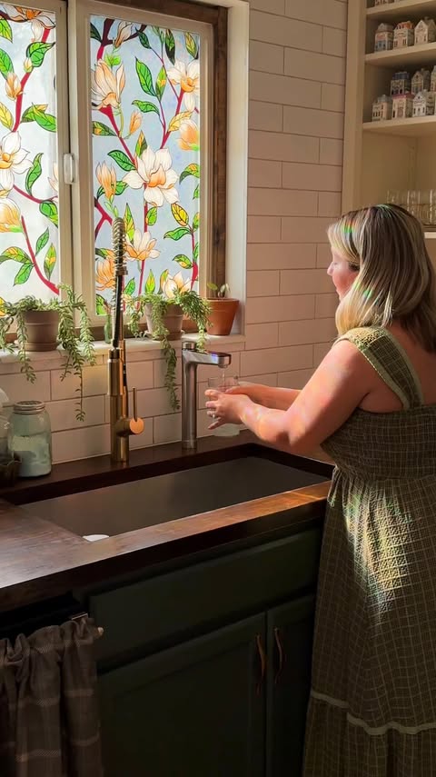 Instagram post by @mamanowwhat for Waterdrop Filter. Caption reads: [...] and honestly, they’re not wrong....