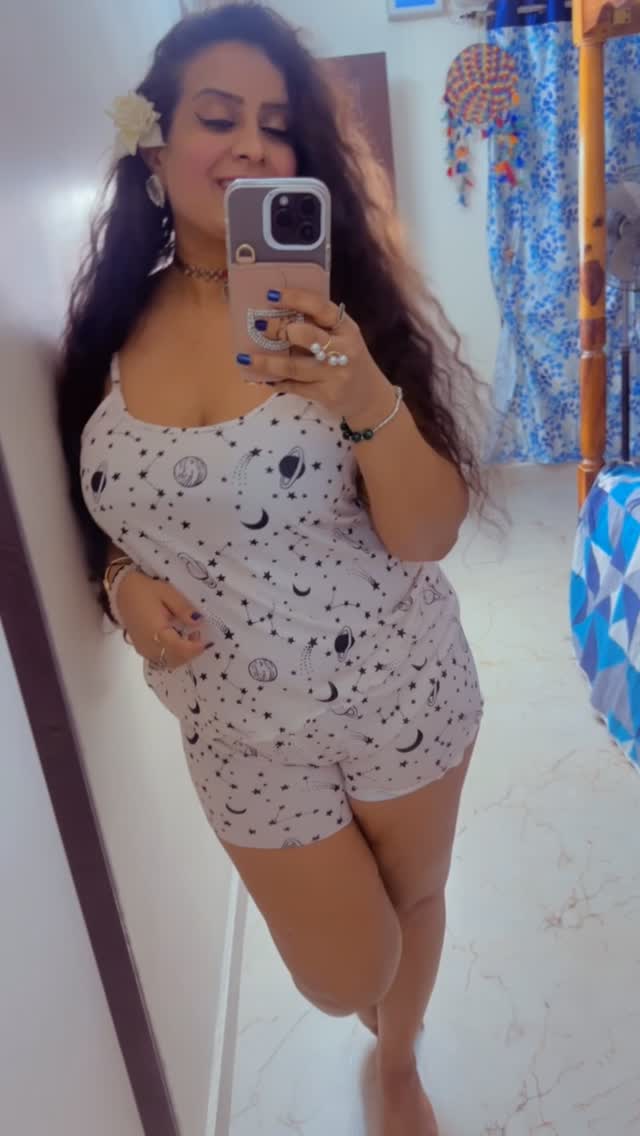 Instagram post by @imdeepasree for Clovia. Caption reads: [...] partner code “deepasree” to buy this on....