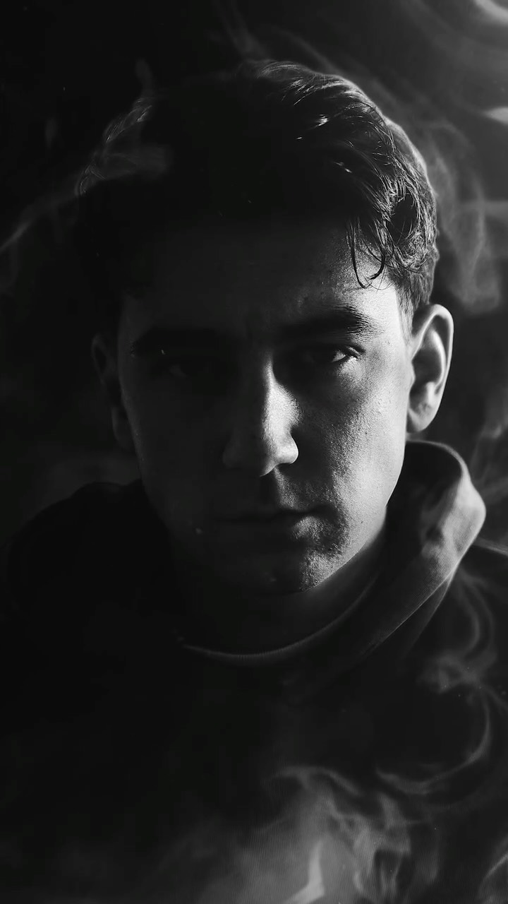 Instagram post by @griggen_ for Picsart. Caption reads: Creative Smoke 💨 Portrait Idea #Picsart....