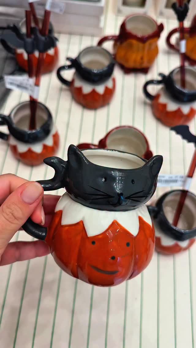 Instagram post by @itsvictoriaalvear for Zara Home. Caption reads: Otoño en Zara Home

Me ha encantado esta colección....