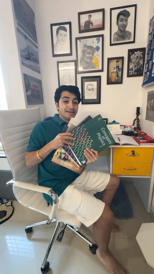 Instagram post by @sarthaksachdevva for Unacademy. Caption reads: share this with your JEE friends! Unacademy Plus....