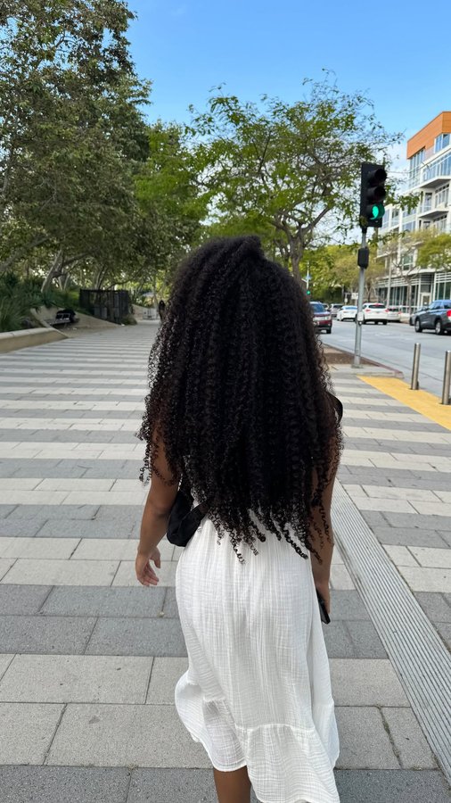 Instagram post by @alycearae for The Mane Choice. Caption reads: unboxing PR is so therapeutic, thank you to these....