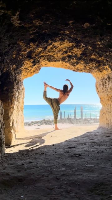 Instagram post by @immerse.inearth for Natures Farmer Sea. Caption reads: Benefits of Nature and Sea Moss 🌎👇🏽🌞 1. Nature....