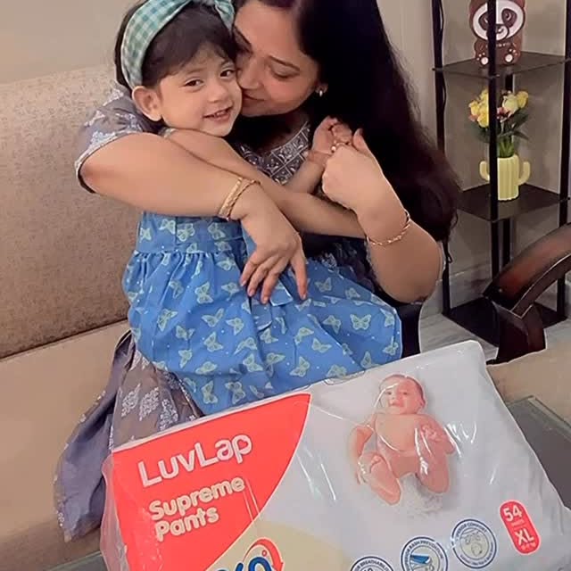 Instagram post by @yasha_jha__ for LuvLap. Caption reads: Upto 12 hours of protection & ultimate absorbency....