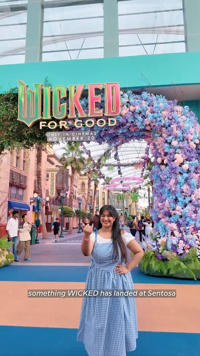 Instagram post by @sahur for VisitSingapore. Caption reads: Dreams coming true at @rwsentosa Wicked For Good....