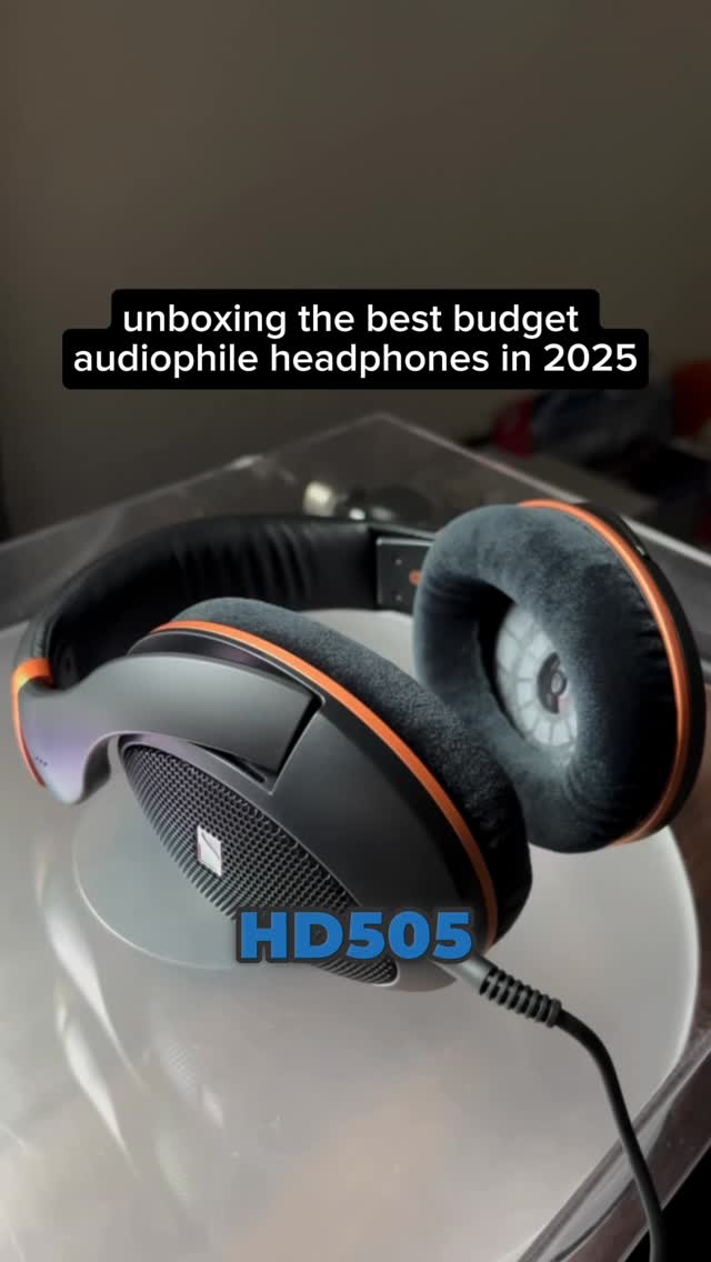Instagram post by @plastic.disc for Sennheiser. Caption reads: Welcome to the #UnboxOffice! HD 505 Copper steps....