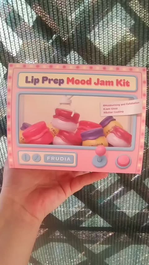 Instagram post by @gattoinfluensimo for Frudia. Caption reads: FRUDIA Lip prep Mood Jam Kit *Glow Juicy Jam [...].