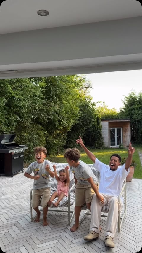 Instagram post by @ksmudgehabsxo for John Lewis & Partners. Caption reads: AD 20 mins to kick off made easy with @johnlewis....