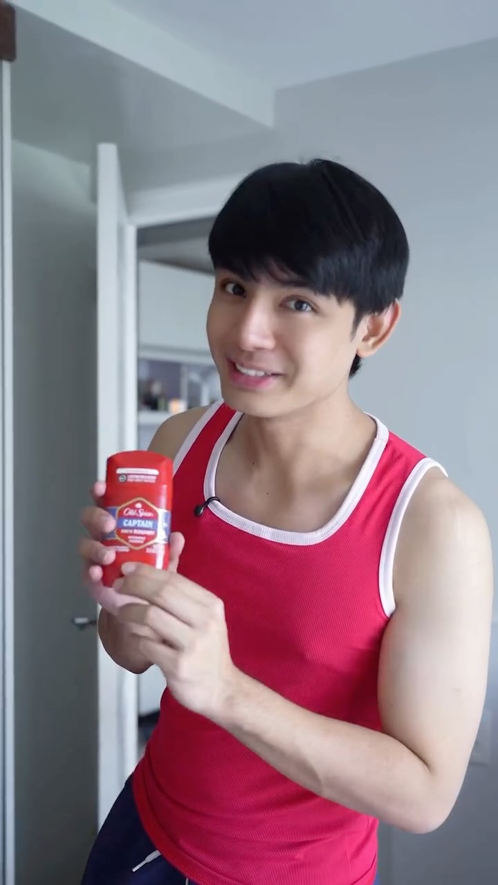 Instagram post by @mark.ian_ for Old Spice. Caption reads: From “malagkit and basa” to “fresh and....