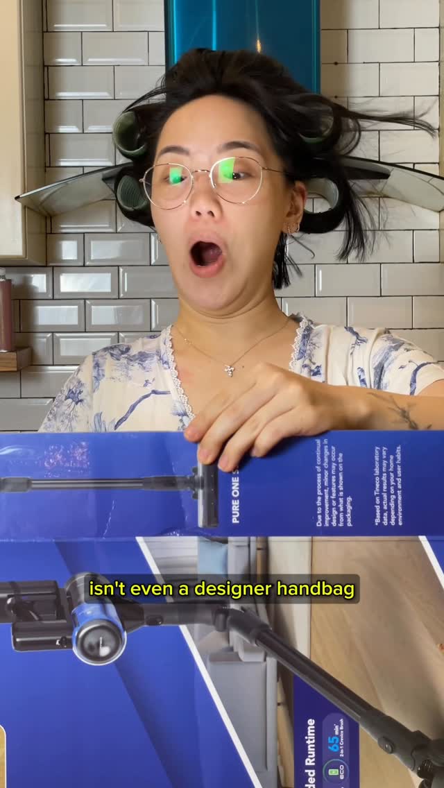 Instagram post by @ms_santoso for Tineco. Caption reads: Auntie would 99.99% recommend you this....